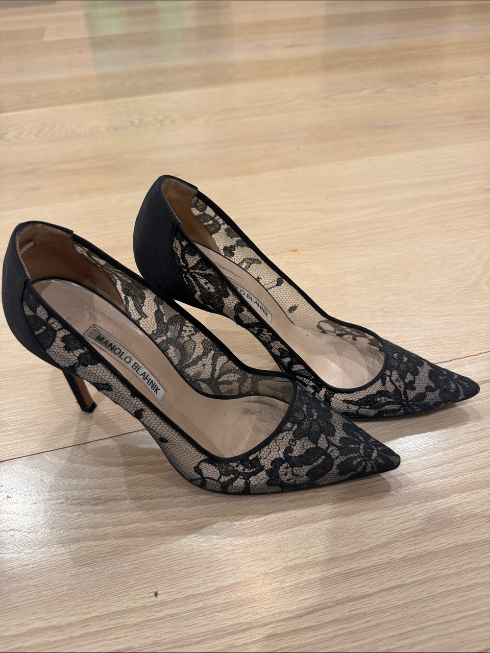Manolo Blahnik Black Lace Pointed Pumps